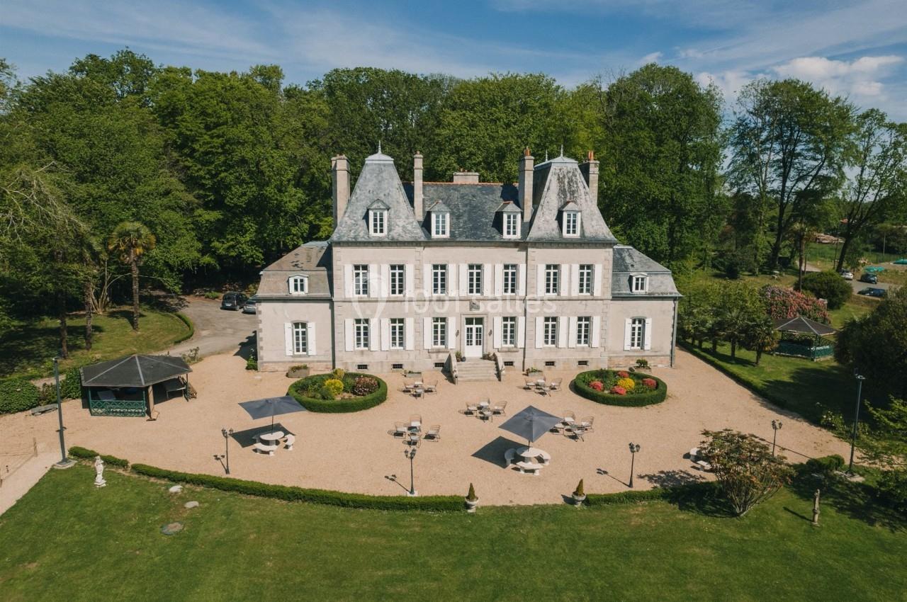 Location salle Tréflévénez (Finistère) - Château de Kérézellec #1