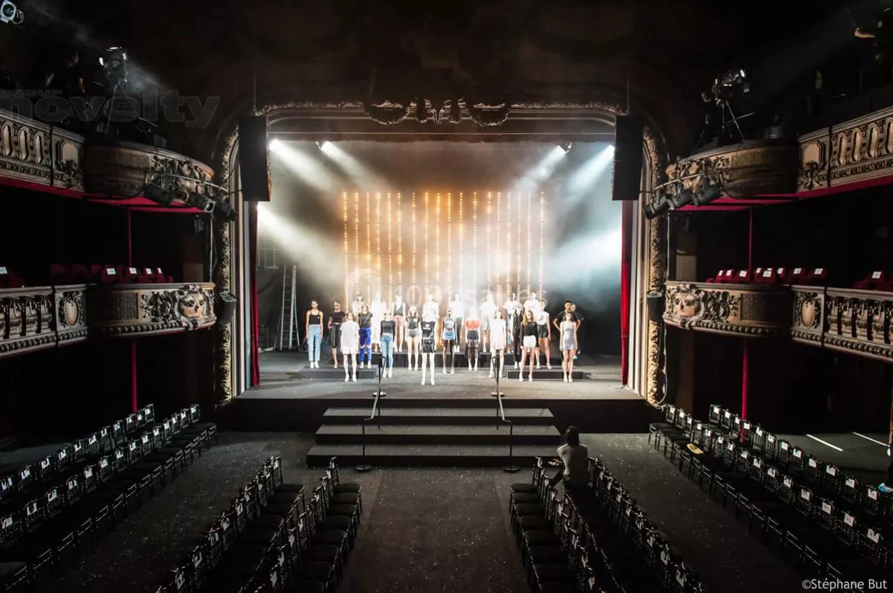 YANNS - Le Trianon - Paris, 75018 - Sortir à Paris